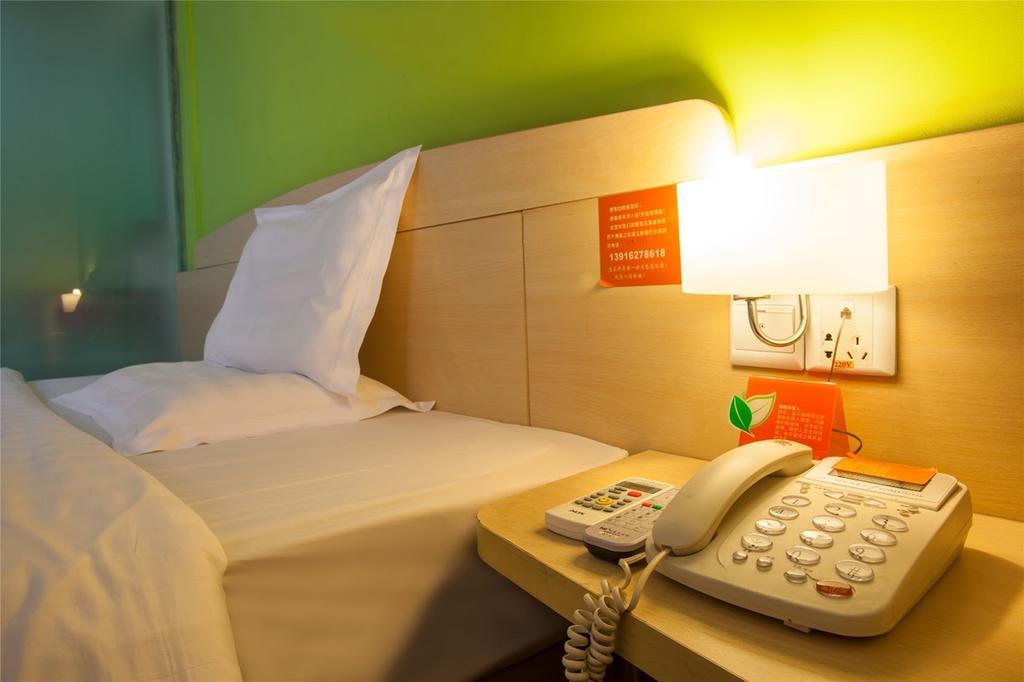 7Days Inn Sanqiao Hou Ba Гуейян Екстериор снимка